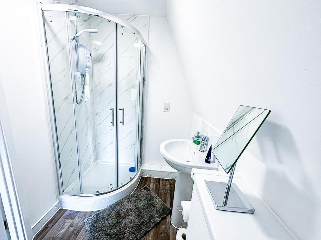 Lovely Studio Apartment Maidstone Exterior photo
